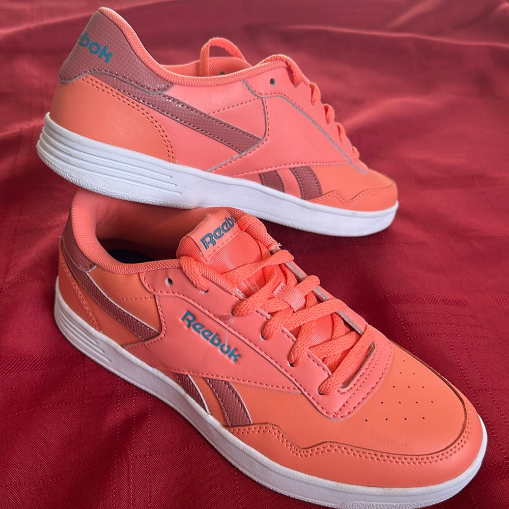 Reebok youth shoes. Ortho-lite.